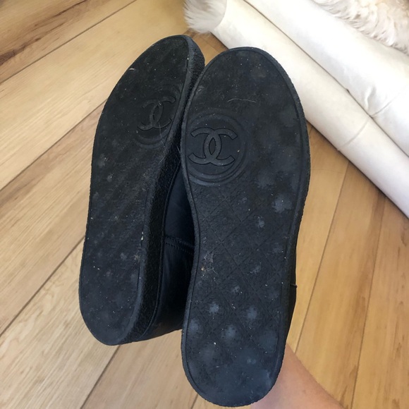 Chanel shearling boots 39.5 US 8.5 - Picture 3 of 10